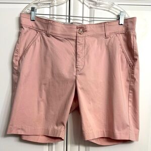 Lee Women’s Size 16 Petite Pink Cotton Casual Shorts with “No Gap Waistband”
